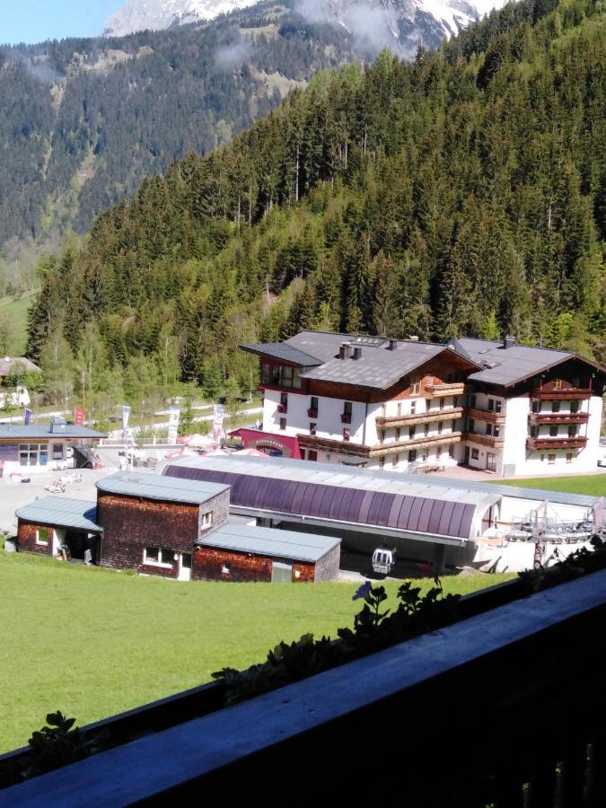 Ferienhaus Regina Верфенвенг Екстериор снимка